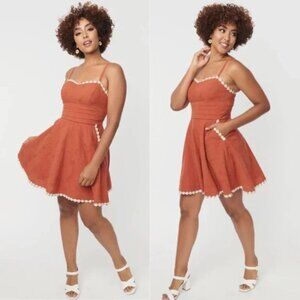 Unique Vintage Daisy Chain Fit & Flare Mini Dress Burnt Orange Pleated Size 6-8